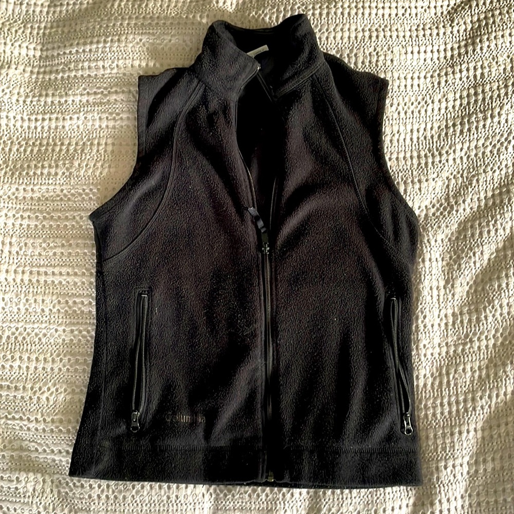 Columbia Black Fleece Front-Zip Vest
